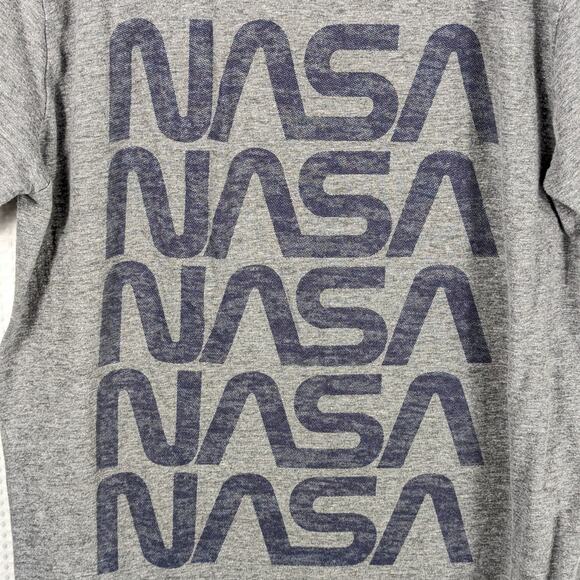 NASA T-Shirt Men’s Large Gray Stacked Logo Graphic Tee Space Program Retro Style - Picture 2 of 3